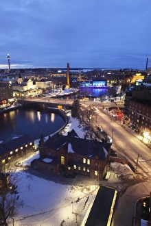 River Tammerkoski runs past the Finlayson Complex, the Nasinneula tower (top left) River Tammerkoski runs past the Finlayson Complex, the Nasinneula tower (top left)