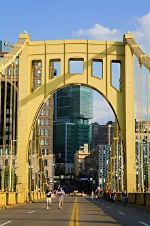 Roberto Clemente Bridge (6th Street Bridge) over the Allegheny River, Pittsburgh Roberto Clemente Bridge (6th Street Bridge) over the Allegheny River, Pittsburgh