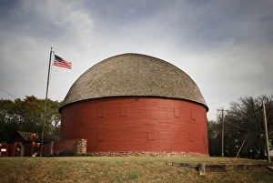 Route 66 Round Barn, Arcadia, Oklahoma, United States of America, North America Route 66 Round Barn, Arcadia, Oklahoma, United States of America, North America