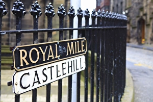 United Kingdom Travel Photography Prints: Royal Mile, Edinburgh, Lothian, Scotland, United Kingdom, Europe