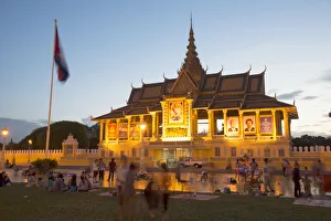 Royal Palace complex at twilight, Phnom Penh, Cambodia, Indochina, Southeast Asia, Asia Royal Palace complex at twilight, Phnom Penh, Cambodia, Indochina, Southeast Asia, Asia
