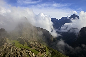 Ruins of the Inca city in morning light, Machu Picchu, UNESCO World Heritage Site, Urubamba Province, Peru Ruins of the Inca city in morning light, Machu Picchu, UNESCO World Heritage Site, Urubamba Province, Peru