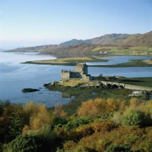 Scotland, Highlands, Eilean Donan Castle, elevated view Scotland, Highlands, Eilean Donan Castle, elevated view