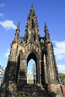 UK Landmarks Prints: Scott Monument, Edinburgh, Lothian, Scotland, United Kingdom, Europe
