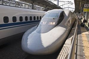 Shinkansen (Bullet) train arriving at Kokura station, Kyushu, Japan, Asia Shinkansen (Bullet) train arriving at Kokura station, Kyushu, Japan, Asia