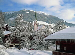 Images Dated 26th January 2000: Snow covers the village and church of Alpbach in the Tyrol in the winter, Austria, Europe