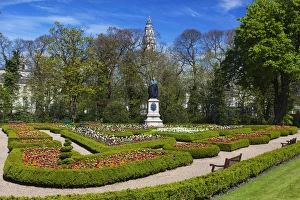 Statue of John 3rd Marquess of Bute Formal Garden, Cardiff, Wales, United Kingdom, Europe Statue of John 3rd Marquess of Bute Formal Garden, Cardiff, Wales, United Kingdom, Europe