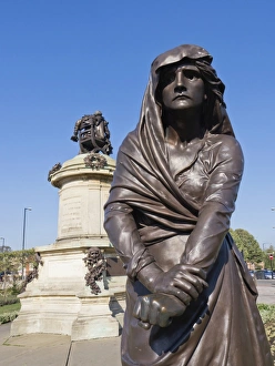 Prints of Statue of Lady Macbeth with William Shakespeare behind, Stratford upon Avon, Warwickshire, England, United Kingdom, Europe Sculpture Prints: Statue of Lady Macbeth with William Shakespeare, Stratford upon Avon Print