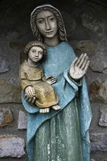 Images Dated 11th February 2000: Statue of Virgin and Child outside Saint-Pierre de Solesmes Abbey, Solesmes, Sarthe