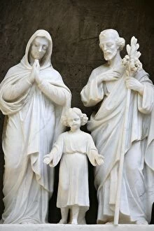 Images Dated 20th May 2000: Statues of the Holy Family, Nazareth, Galilee, Israel, Middle East