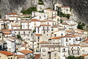 Stone houses in the medieval town of Castelmezzano, Dolomiti Lucane, Potenza province Stone houses in the medieval town of Castelmezzano, Dolomiti Lucane, Potenza province