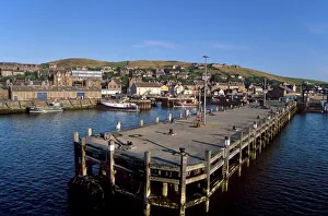 Great Britain Coastal Towns Prints: Stromness harbour