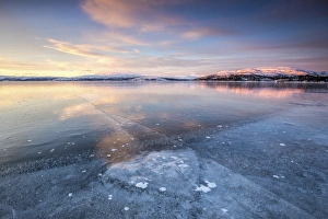 Sunrise on the frozen Lake Limingen, Rorvik, Borgefjell National Park, Trondelag Sunrise on the frozen Lake Limingen, Rorvik, Borgefjell National Park, Trondelag
