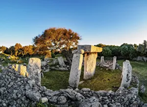 Taula at sunset, Talati de Dalt archaeological site, Menorca (Minorca), Balearic Islands Taula at sunset, Talati de Dalt archaeological site, Menorca (Minorca), Balearic Islands