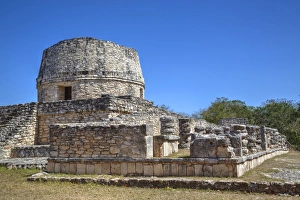 Templo Redondo (Round Temple), Mayapan, Mayan archaeological site, Yucatan, Mexico Templo Redondo (Round Temple), Mayapan, Mayan archaeological site, Yucatan, Mexico