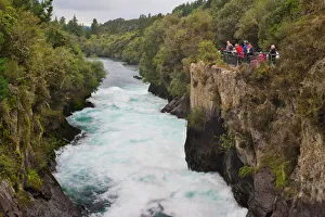 Tourists visiting Huka Falls, Taupo, Waikato Region, North Island, New Zealand, Pacific Tourists visiting Huka Falls, Taupo, Waikato Region, North Island, New Zealand, Pacific