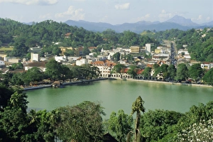 Outdoor Travel Destinations Prints: The town of Kandy