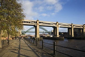 UK Landmarks Prints: Tyne Bridges and Quayside, Newcastle upon Tyne, Tyne and Wear, England