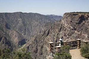 United States Scenic Views Prints: Visitor at Painted Wall View Point