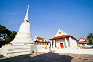 Wat Mani Chonlakhan, a Buddhist Temple in Lop Buri, Thailand, Southeast Asia, Asia Wat Mani Chonlakhan, a Buddhist Temple in Lop Buri, Thailand, Southeast Asia, Asia
