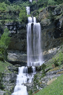 Mediterranean Landscape Photos Prints: Waterfall in the Ordesa valley