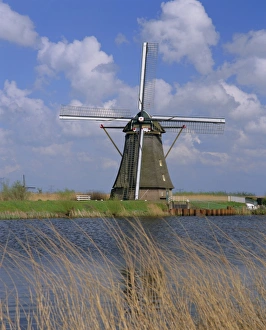 Kinderdijk Windmill Prints: Windmill on the canal