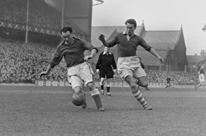 Evertons Peter Farrell and Charltons Hans Jeppson - 1950/1 First Division Evertons Peter Farrell and Charltons Hans Jeppson - 1950/1 First Division