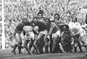 Frances Armand Vaquerin gets the ball back to Richard Astre - 1975 Five Nations Frances Armand Vaquerin gets the ball back to Richard Astre - 1975 Five Nations