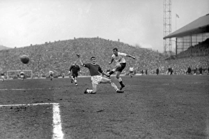 Jimmy Greaves shoots for Spurs in the 1962 FA Cup semi-final Jimmy Greaves shoots for Spurs in the 1962 FA Cup semi-final