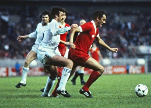 Liverpools Ray Kennedy and Reals Vicente Del Bosque - 1981 European Cup Final Liverpools Ray Kennedy and Reals Vicente Del Bosque - 1981 European Cup Final