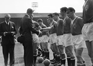 Manchester Uniteds Bobby Charlton shakes hands with Prince Philip before the 1958 FA Cup Final Manchester Uniteds Bobby Charlton shakes hands with Prince Philip before the 1958 FA Cup Final