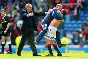 Paul Gascoigne, Walter Smith and Archie Knox celebrate Rangers league title in 1996 Paul Gascoigne, Walter Smith and Archie Knox celebrate Rangers league title in 1996