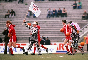 Pearly King and Queen lead out Leyton Orient - 1978 FA Cup Pearly King and Queen lead out Leyton Orient - 1978 FA Cup