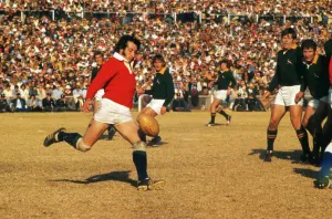 Gareth Edwards Punting the Ball Print