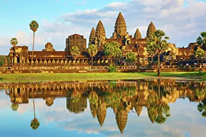 Angkor Wat Temple and reflection in lake in Siem Reap, Cambodia Angkor Wat Temple and reflection in lake in Siem Reap, Cambodia