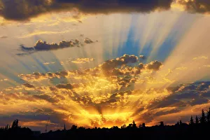 Beautiful sunset with golden sunbeams in London Beautiful sunset with golden sunbeams in London