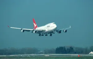 Boeing 747 Prints: Boeing 747-400 Print from FlightGlobal