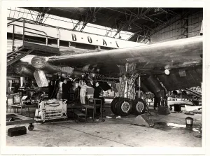British Aviation History Prints: Working on the wing
