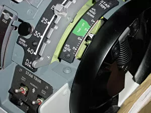 Images Dated 23rd September 2001: Snow - Boeing 737 cockpit