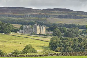 14th Century Bolton Castle in Wensleydale, Yorkshire Dales National Park, North Yorkshire 14th Century Bolton Castle in Wensleydale, Yorkshire Dales National Park, North Yorkshire