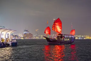 Aqua Luna taditional Chinese Junk at Central Piers, Central District, Hong Kong Island Aqua Luna taditional Chinese Junk at Central Piers, Central District, Hong Kong Island