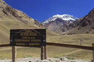 Argentina, Mendoza, Aconcagua Pronvicial Park, Mt Aconcagua (6692m tallest mountain Argentina, Mendoza, Aconcagua Pronvicial Park, Mt Aconcagua (6692m tallest mountain