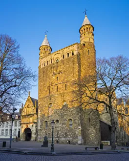 Basiliek van Onze Lieve Vrouwe (Basilica of Our Lady), Jekerkwartier, Maastricht, Limburg Basiliek van Onze Lieve Vrouwe (Basilica of Our Lady), Jekerkwartier, Maastricht, Limburg