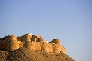 Battlements of the walled city of Jaiselmeer at sunrise Battlements of the walled city of Jaiselmeer at sunrise