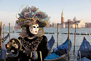 Beautiful costume and mask at the Venice Carnival, Piazza San Marco (St Beautiful costume and mask at the Venice Carnival, Piazza San Marco (St