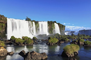Brazil, Parana, Iguassu Falls National Park (Cataratas do Iguacu) (UNESCO Site), Devils Throat Brazil, Parana, Iguassu Falls National Park (Cataratas do Iguacu) (UNESCO Site), Devils Throat
