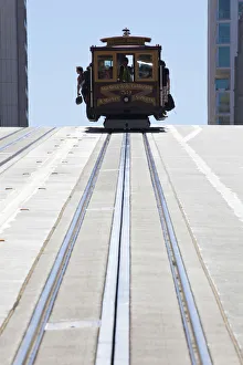 Cable car crossing California Street in San Francisco, California, USA Cable car crossing California Street in San Francisco, California, USA