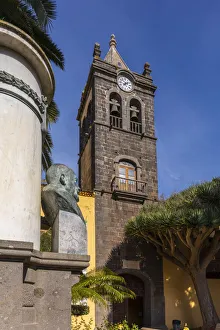The Canary Islands Institute Cabrera Pinto and Statue of Adolfo Cabrera-Pinto y PaAAAA rez The Canary Islands Institute Cabrera Pinto and Statue of Adolfo Cabrera-Pinto y PaAAAA rez