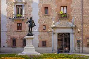 The Casa de Cisneros and Statue of Admiral Don Alvaro de Bazan in the Plaza de la Villa The Casa de Cisneros and Statue of Admiral Don Alvaro de Bazan in the Plaza de la Villa