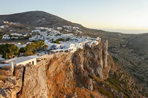 Chora bilt on the Cliff, Folegandros, Cyclades, Greece Chora bilt on the Cliff, Folegandros, Cyclades, Greece